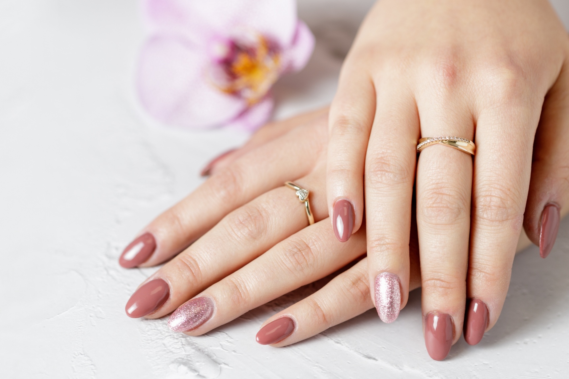 ジェルで理想の指先へ | 大分のネイルならLink Nail